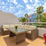Appartement Spacious 3br In Cortijo Del Mar Estepona